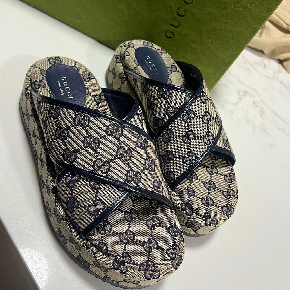 Gucci GG Platform Slide Size 38 - 7.5 US